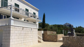 Villa Apartments Mecajac